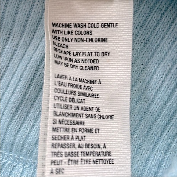 We The Free by Free People Blue Santa Clara V-neck Thermal Shirt. Size Small. - Picture 13 of 15